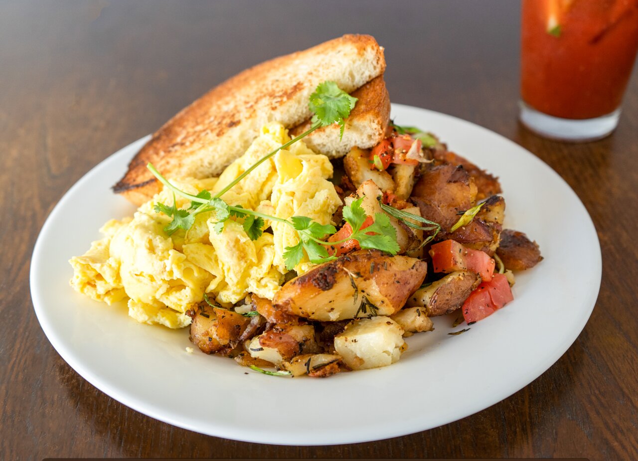 The Mission signature dishes Mission Rosemary
Breakfast Burritos
The Loco Moco